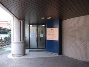 建物玄関